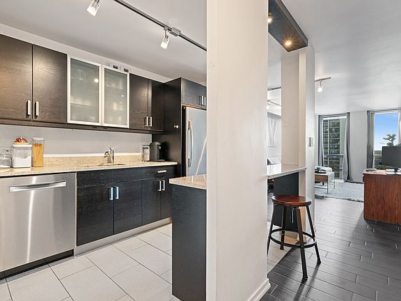 2nd image of 1660 N La Salle St #1710