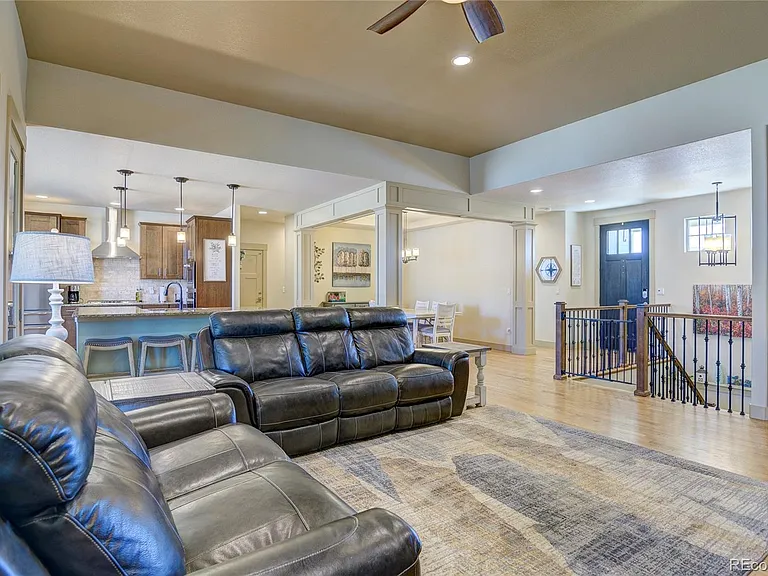 42105 Plantation Cir — Photo 6