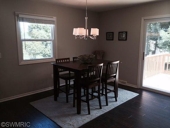 5th image of 5246 Christie Ave SE