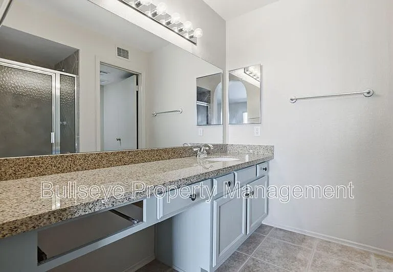 18624 N 93rd Ave — Photo 13
