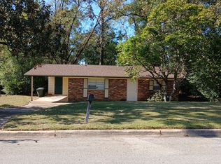 3210 Beacon St, Tallahassee, FL 32305