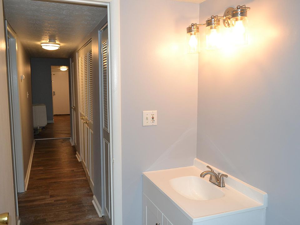 1st image of 15147 Baldwin Ct #204