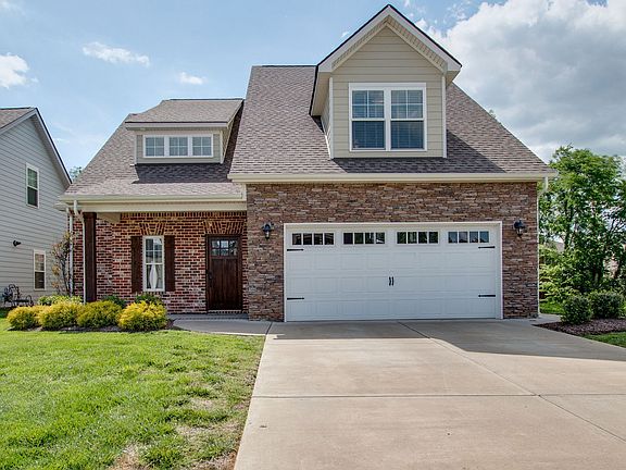 2nd image of 235 Rockcastle Dr
