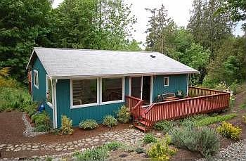 1st image of 7521 Beachwood Ct NE