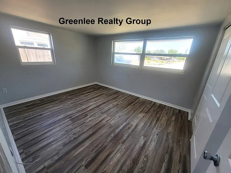 10225 Gardenia Ln — Photo 7