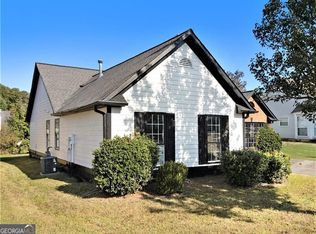 690 Avalon Forest Dr, Lawrenceville, GA 30044