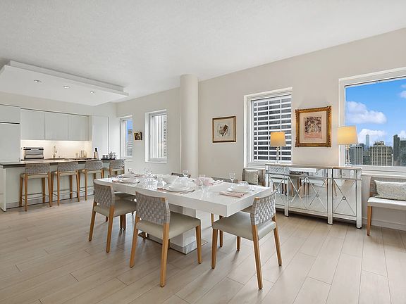 4th image of 70 W 45th St Penthouse 2