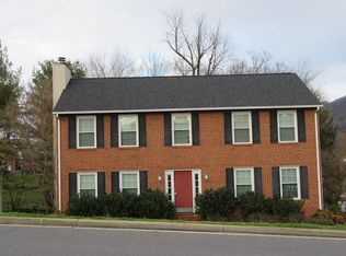 3610 Derby Dr, Roanoke, VA 24012