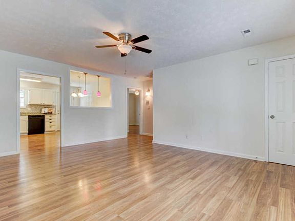 5th image of 7206 Lyle Bend Ln