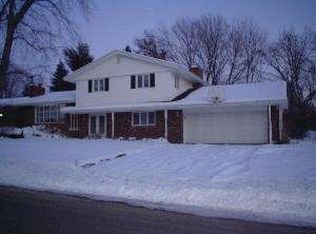 2211 Jonquil Pl, Rockford, IL 61107