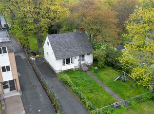 44 Jackson Rd, Dartmouth, NS B3A4A3