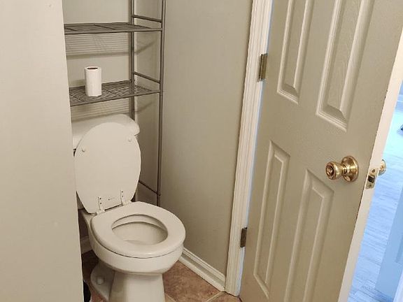 4th image of 4745 Brookwood Dr