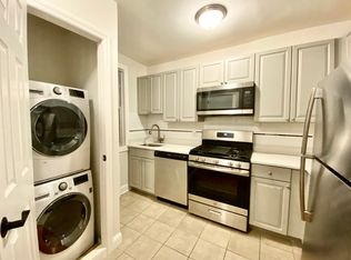 14 University Pl #1B-1BA-790SQFT, Pt Chester, NY 10573