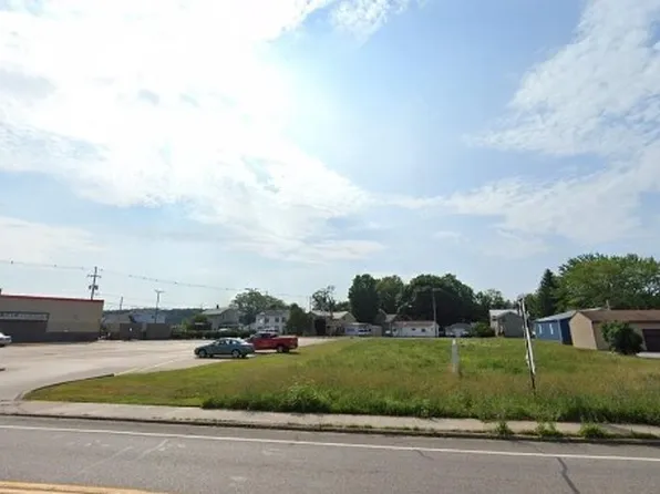 7519 W Ridge Rd, Fairview, PA 16415