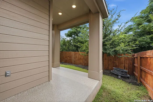 1648 Gruene Pass — Photo 29