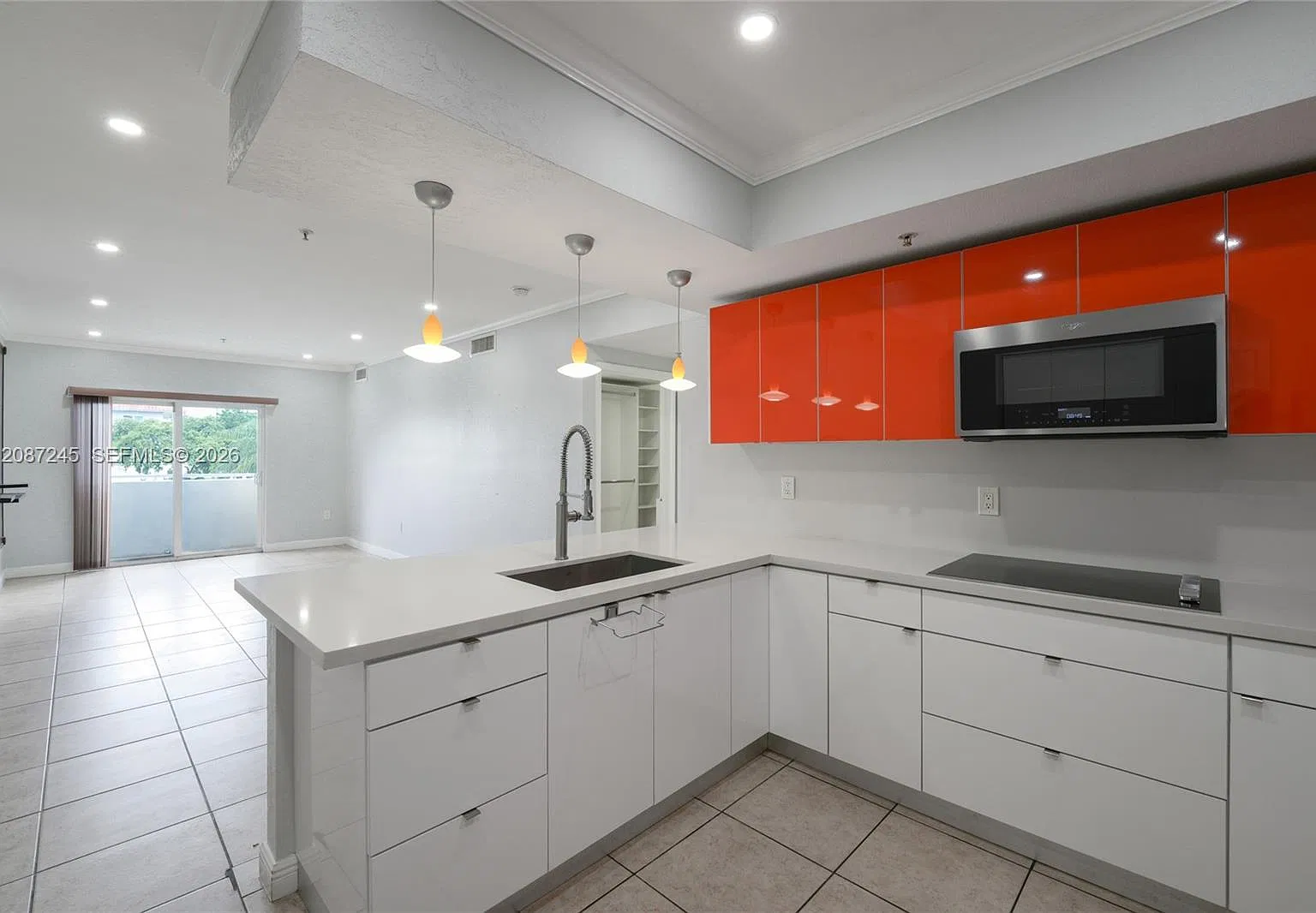 Flagler Heights Condo — Photo 2