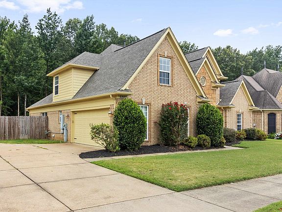 2nd image of 5282 Hidden Meadows Dr