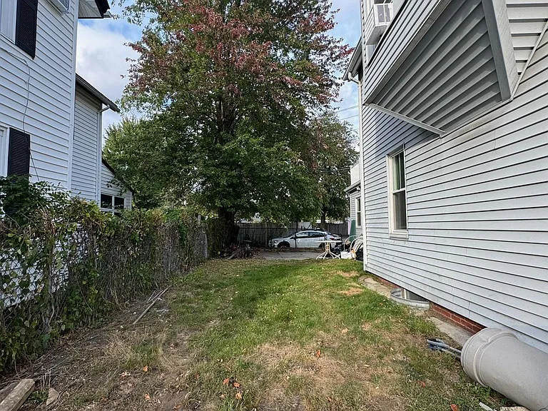 72 Bower St — Photo 12