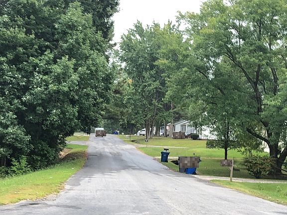 5th image of 3900 Robert E Lee Dr