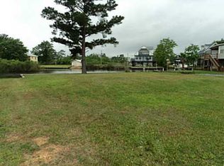 Robin St, Bay Saint Louis, MS 39520
