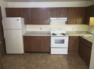 1841 Roosevelt Ave APT 6, Racine, WI 53406