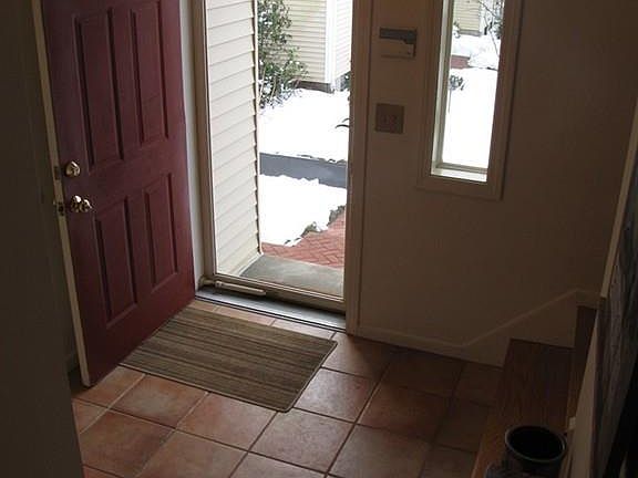 3rd image of 61 Gaslight Ln