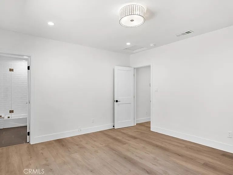 2057 E Villa St — Photo 3