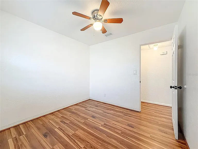 396 Lewis Blvd SE — Photo 11