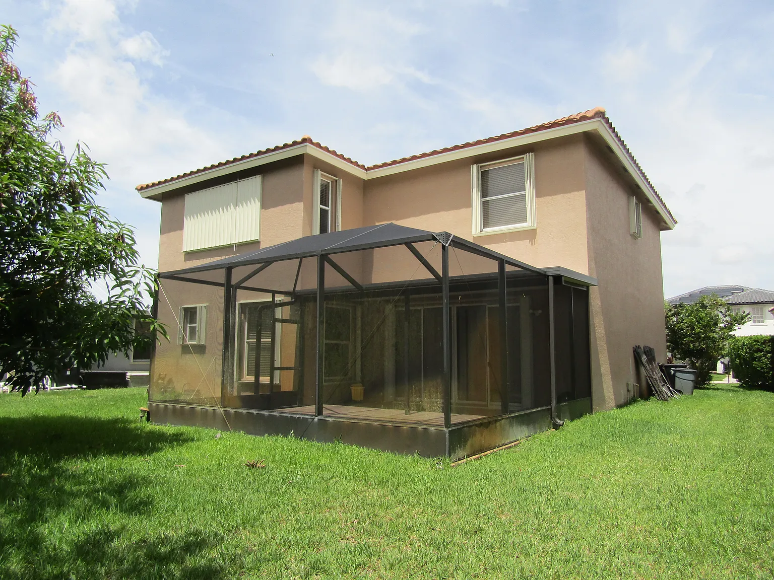 4 bed, 2596 sqft, $2,995 — Photo 4