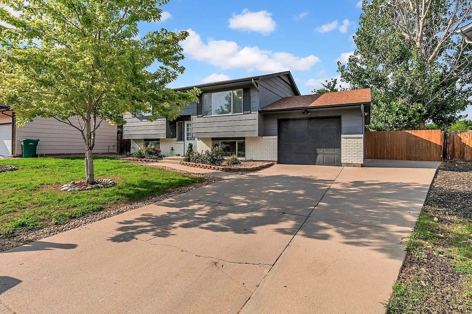 Renovated single-family home with large yard! — Photo 2