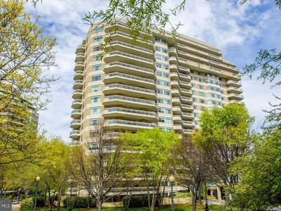 5600 Wisconsin Ave APT 1201, Chevy Chase, MD, 20815