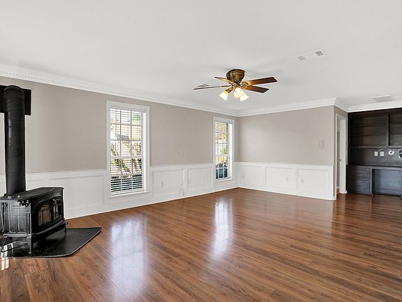 5th image of 7118 Grove Park Cv
