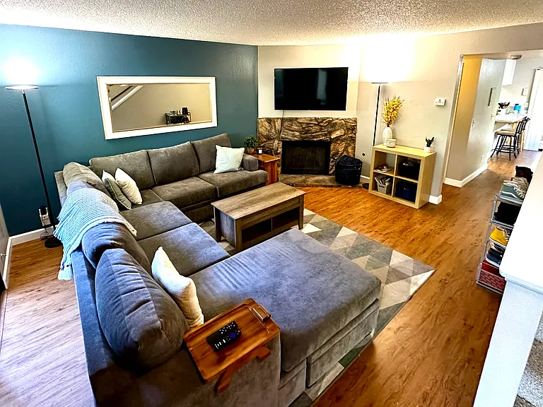 3335 Broad St #13 — Photo 1