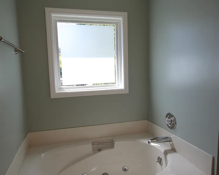 106 Elliott St W — Photo 13