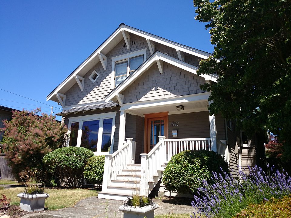 2nd image of 842 NW 63rd St