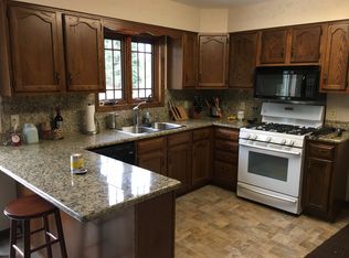 8311 Penny Ln, Richmond, IL