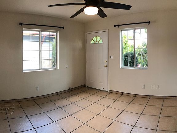 2nd image of 1115 E Anaheim St #1/2
