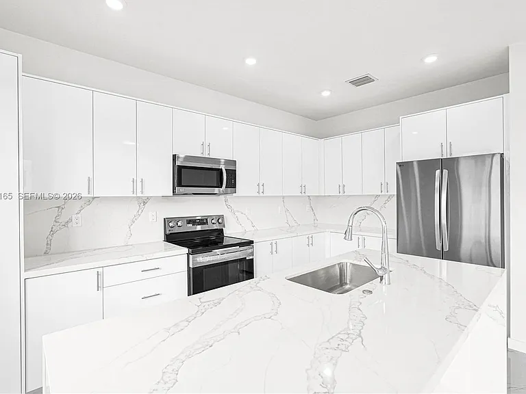 22555 SW 125th Ave #13A — Photo 5