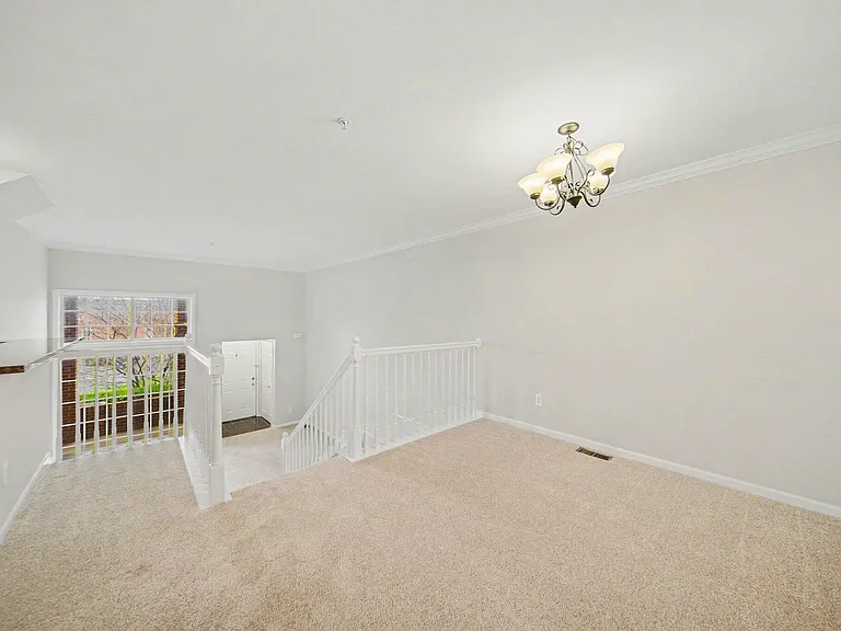 2738 Barclay Way — Photo 14