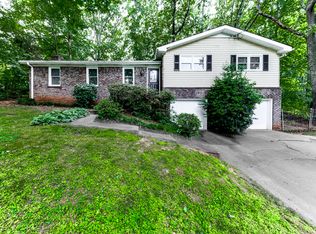 5549 Woodland Dr, Acworth, GA 30102