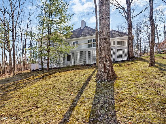 4th image of 12 Killearn Ct
