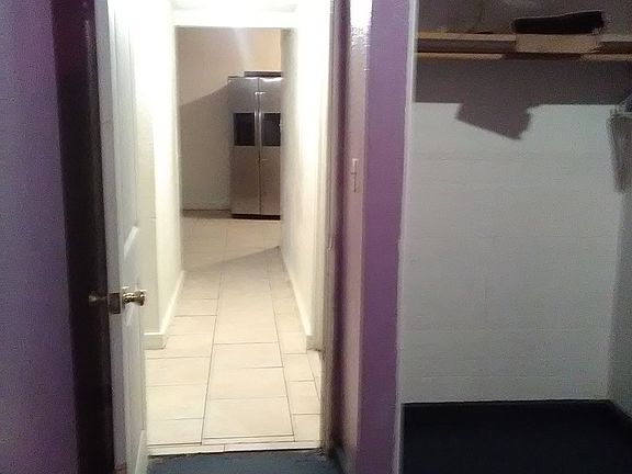 3rd image of 2784 Hamilton Cir