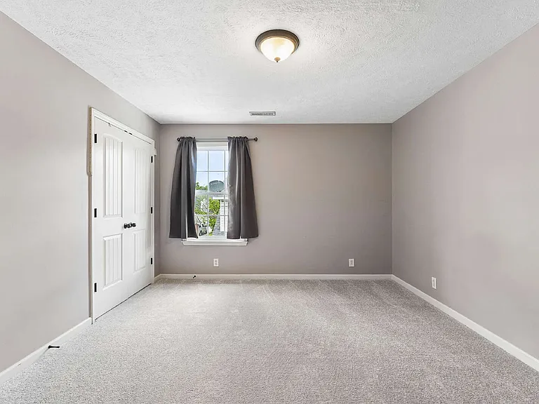4828 Octavia St — Photo 19