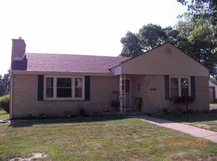 1013 N Dement Ave, Dixon, IL 61021