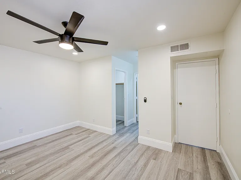 2019 W Lemon Tree Pl — Photo 26