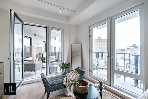 Rented by Highline Residential | media 7