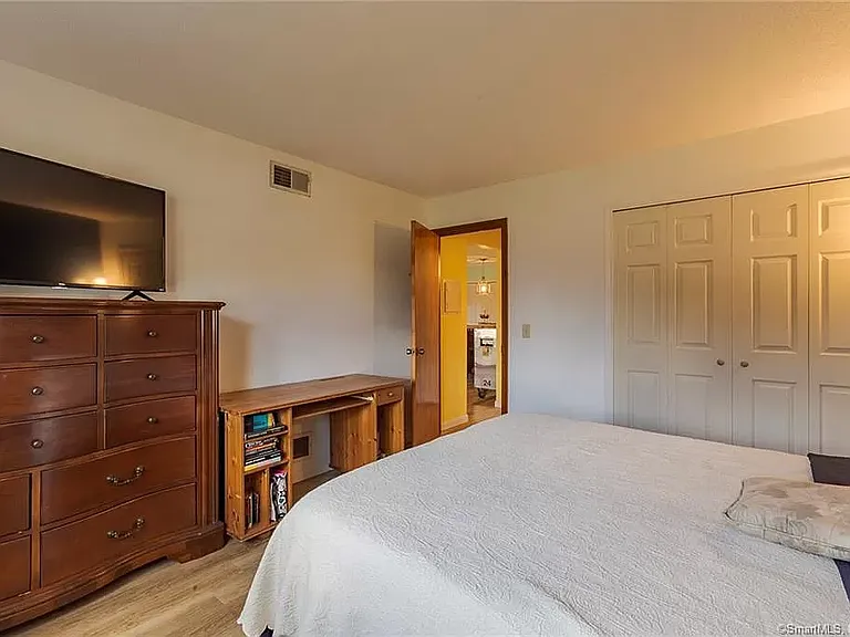 601 Twin Circle Dr #601 — Photo 17