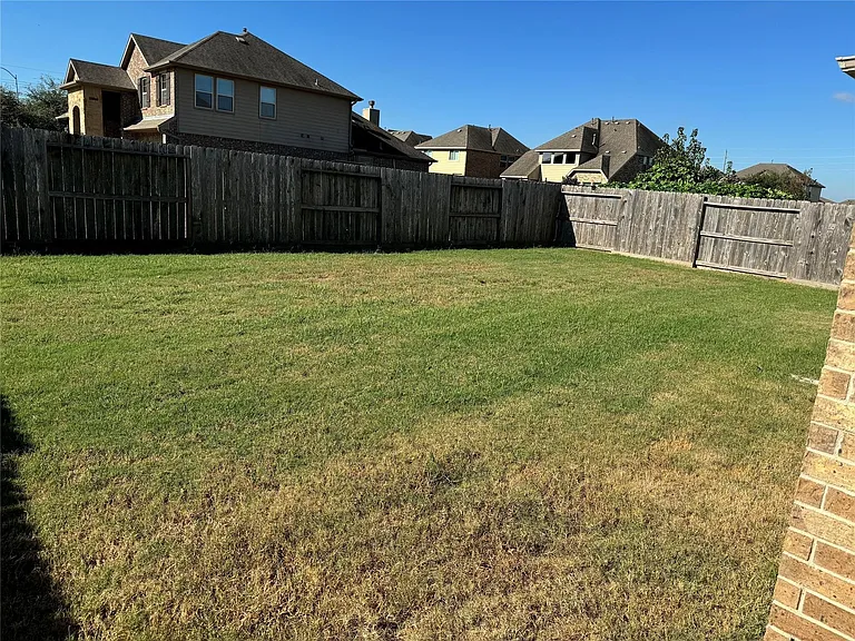 24515 Bludana Ln — Photo 12