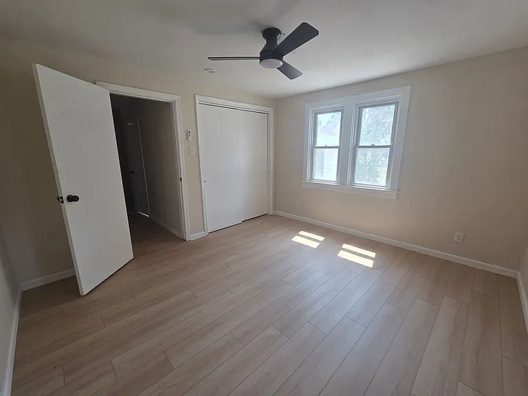 6841 W Fond Du Lac Ave — Photo 4