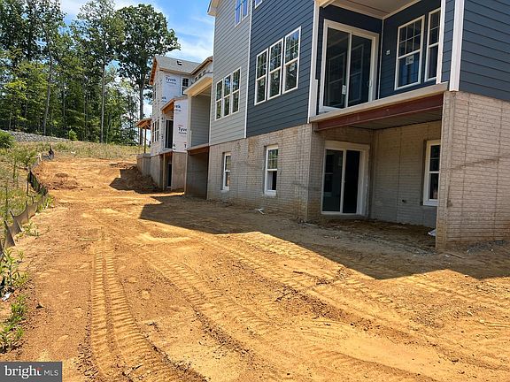 4th image of 17971 Woods Overlook Dr